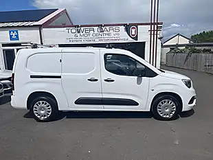 Used 2022 Vauxhall Combo Sportive White - Interior and Exterior details 2