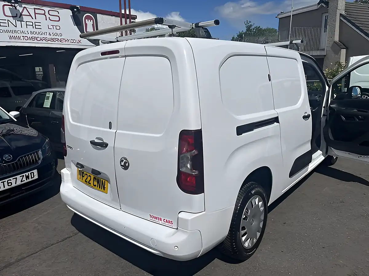 Used 2022 Vauxhall Combo Sportive White - Interior and Exterior details 20