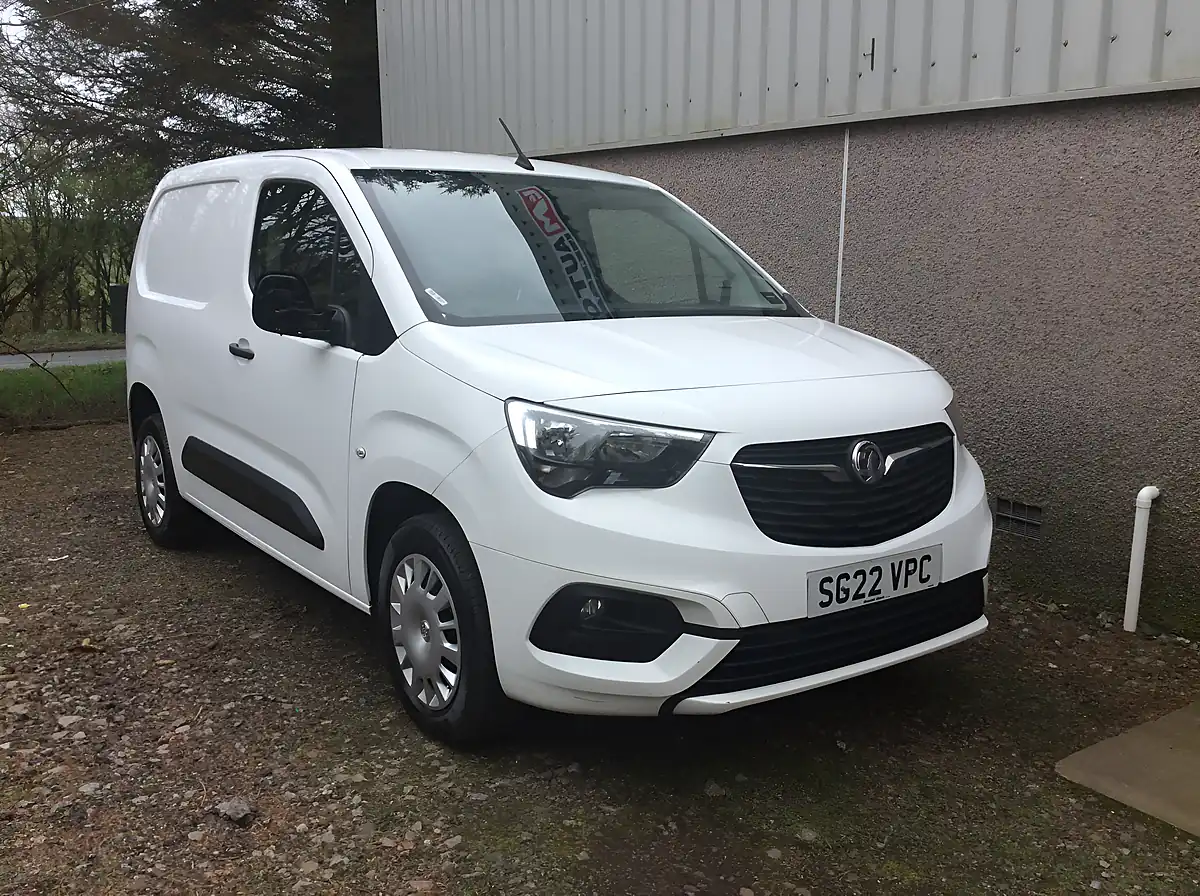 Used 2022 Vauxhall Combo Sportive White - Interior and Exterior details 2