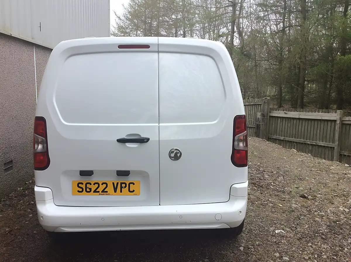 Used 2022 Vauxhall Combo Sportive White - Interior and Exterior details 7