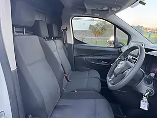 Used 2022 Vauxhall Combo Sportive White - Interior and Exterior details 17