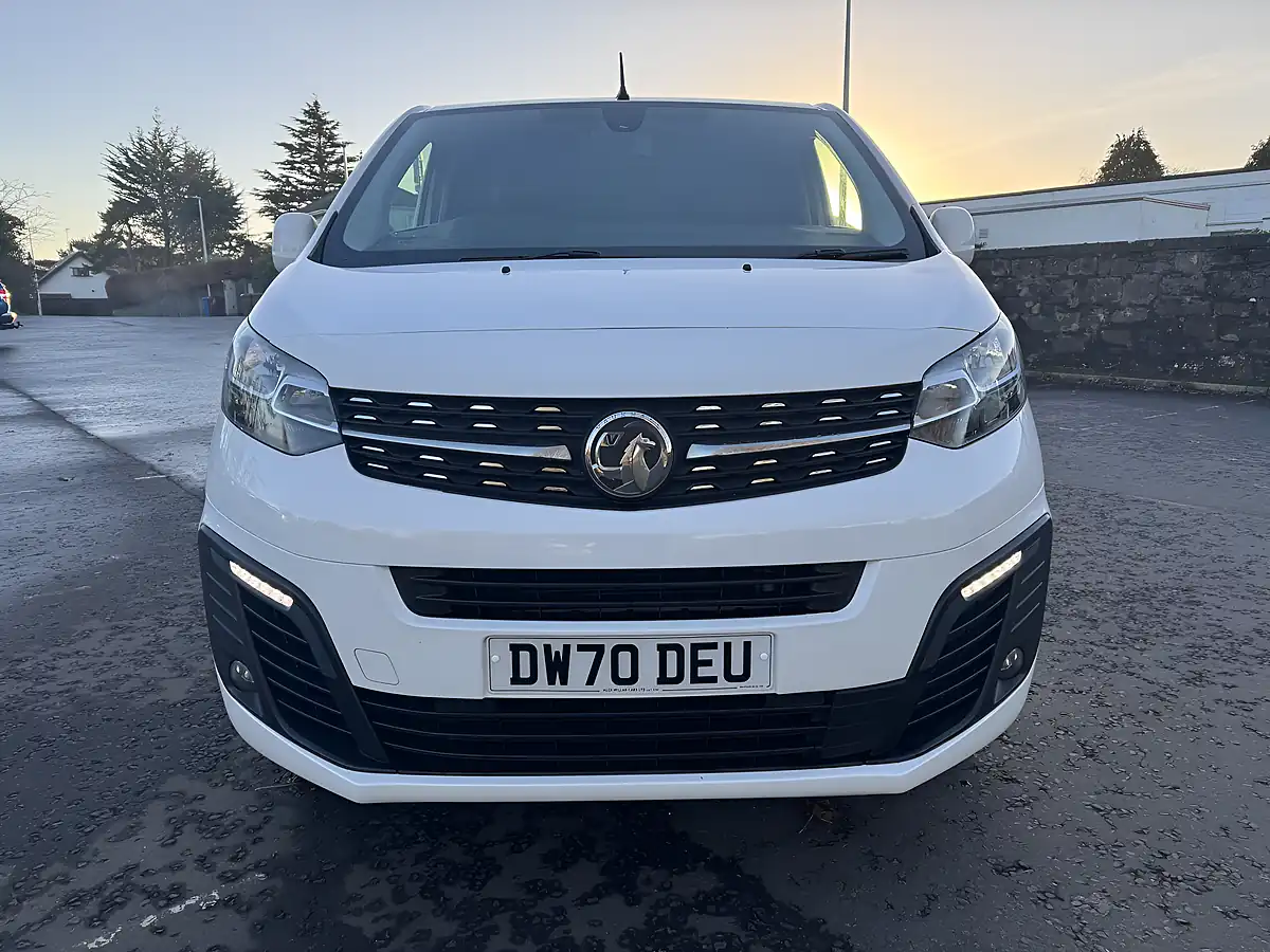 Used 2022 Vauxhall Combo Sportive White - Interior and Exterior details 2