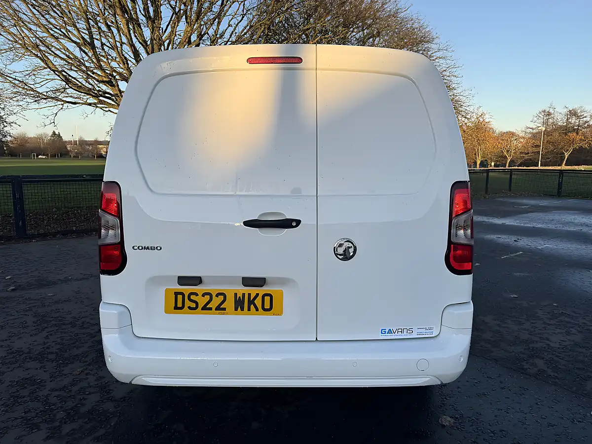 Used 2022 Vauxhall Combo Sportive White - Interior and Exterior details 9