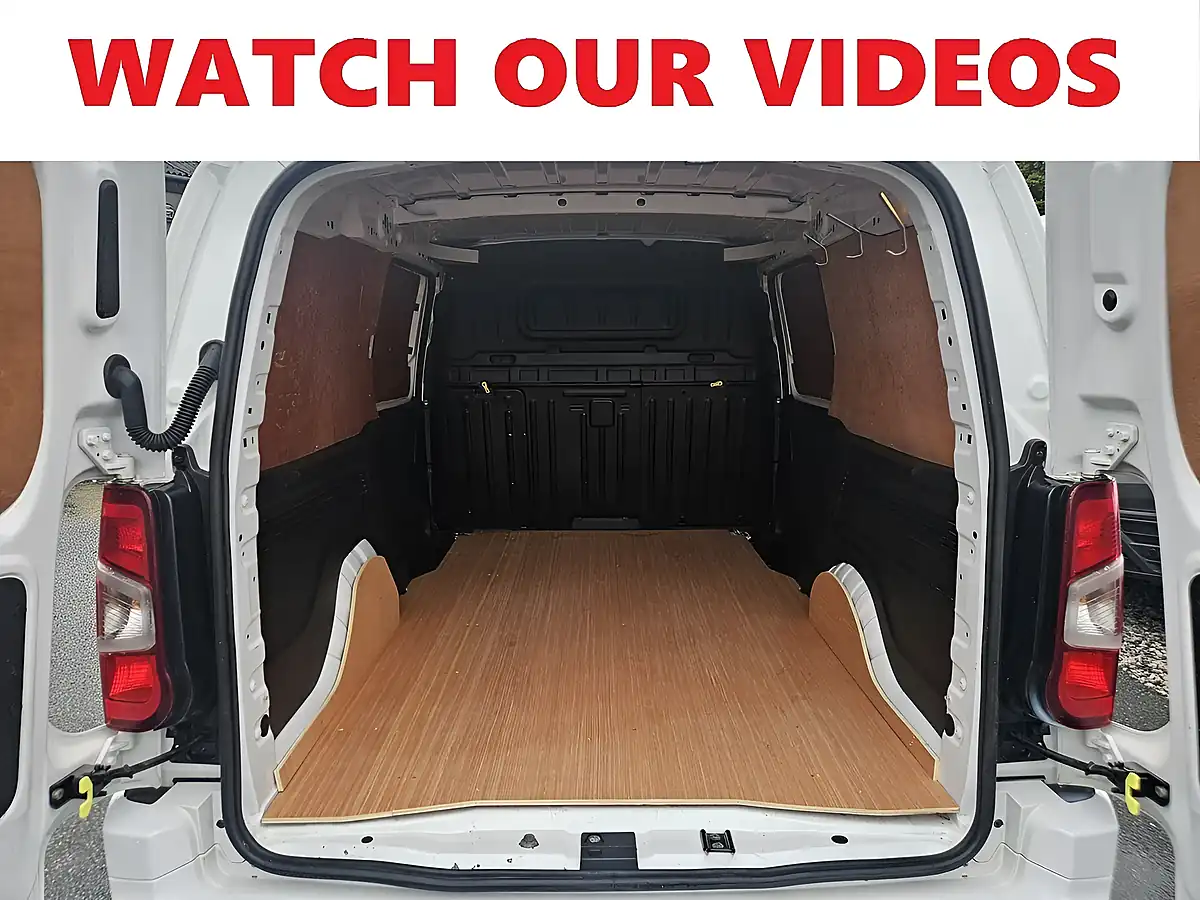 Used 2022 Vauxhall Combo Sportive White - Interior and Exterior details 3