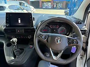 Used 2022 Vauxhall Combo Sportive White - Interior and Exterior details 14