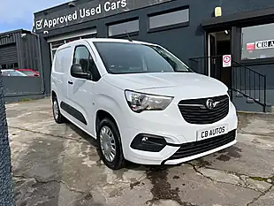 Used 2022 Vauxhall Combo Sportive White - Interior and Exterior details 3