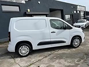 Used 2022 Vauxhall Combo Sportive White - Interior and Exterior details 4