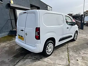 Used 2022 Vauxhall Combo Sportive White - Interior and Exterior details 5