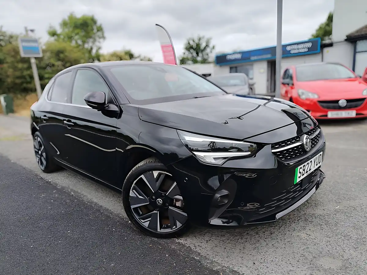 Used 2022 Vauxhall Corsa Electric Elite Premium Diamond Black - Front View