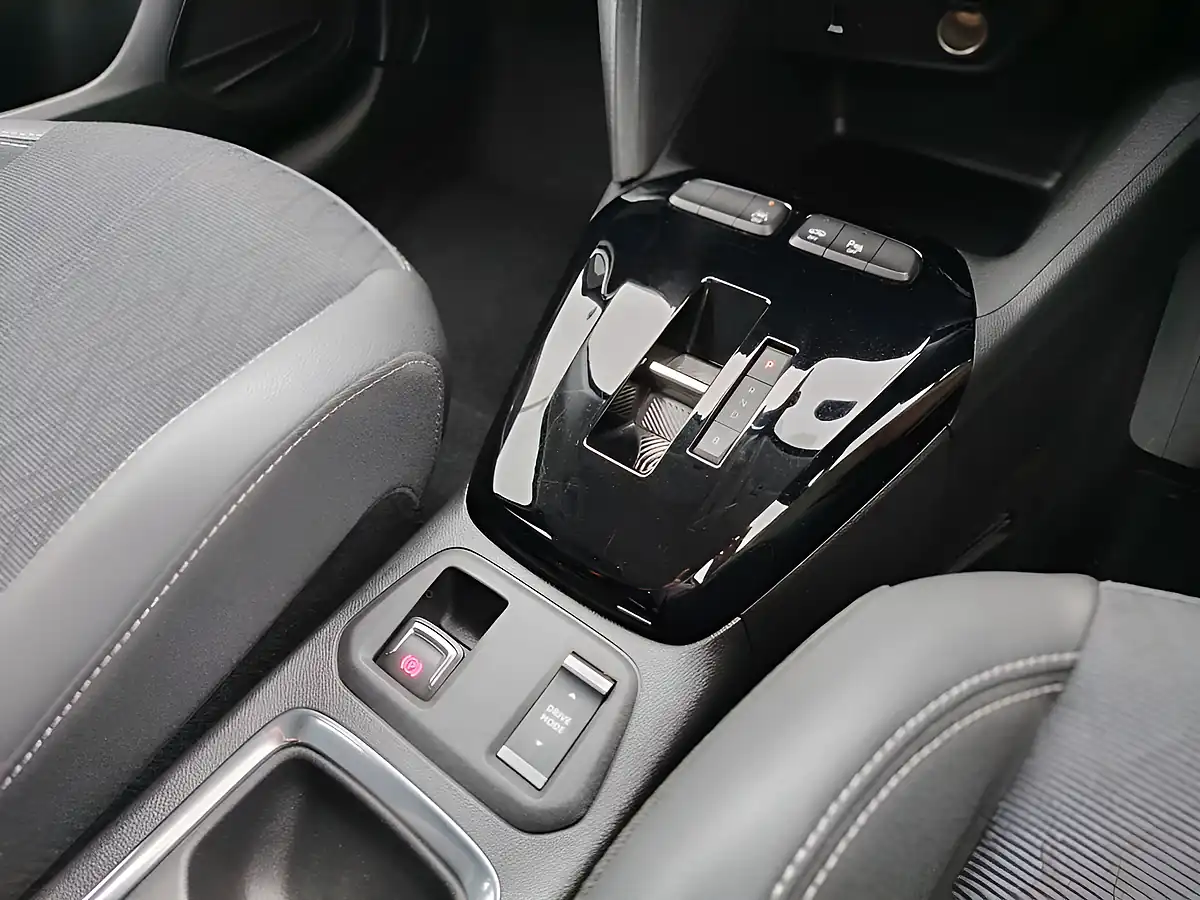 Used 2022 Vauxhall Corsa Electric Elite Premium Diamond Black - Interior and Exterior details 17