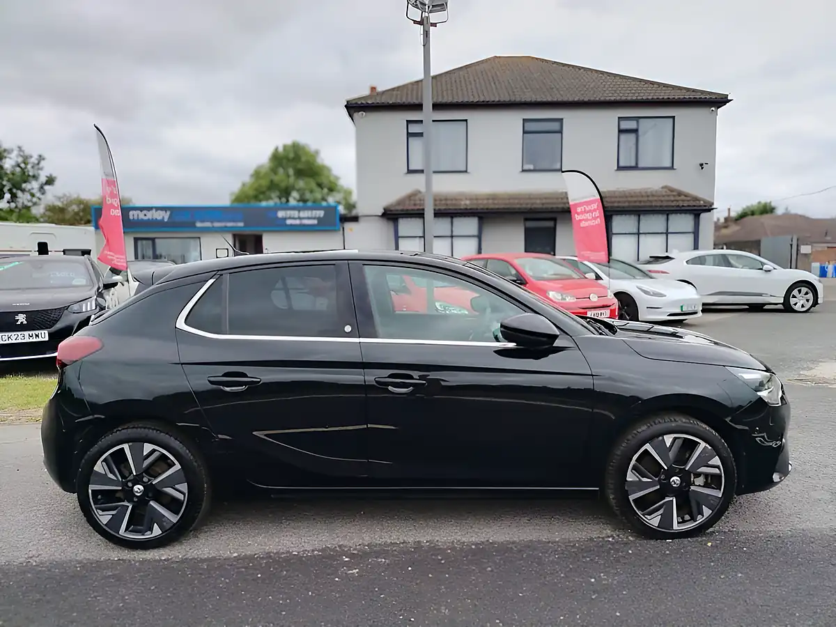 Used 2022 Vauxhall Corsa Electric Elite Premium Diamond Black - Interior and Exterior details 8