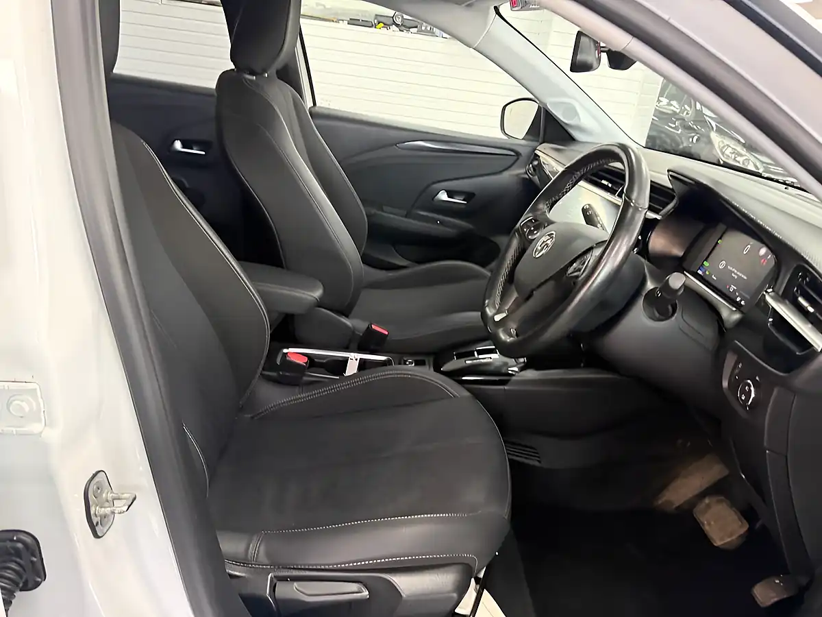 Used 2022 Vauxhall Corsa Electric Elite Premium White - Interior and Exterior details 14