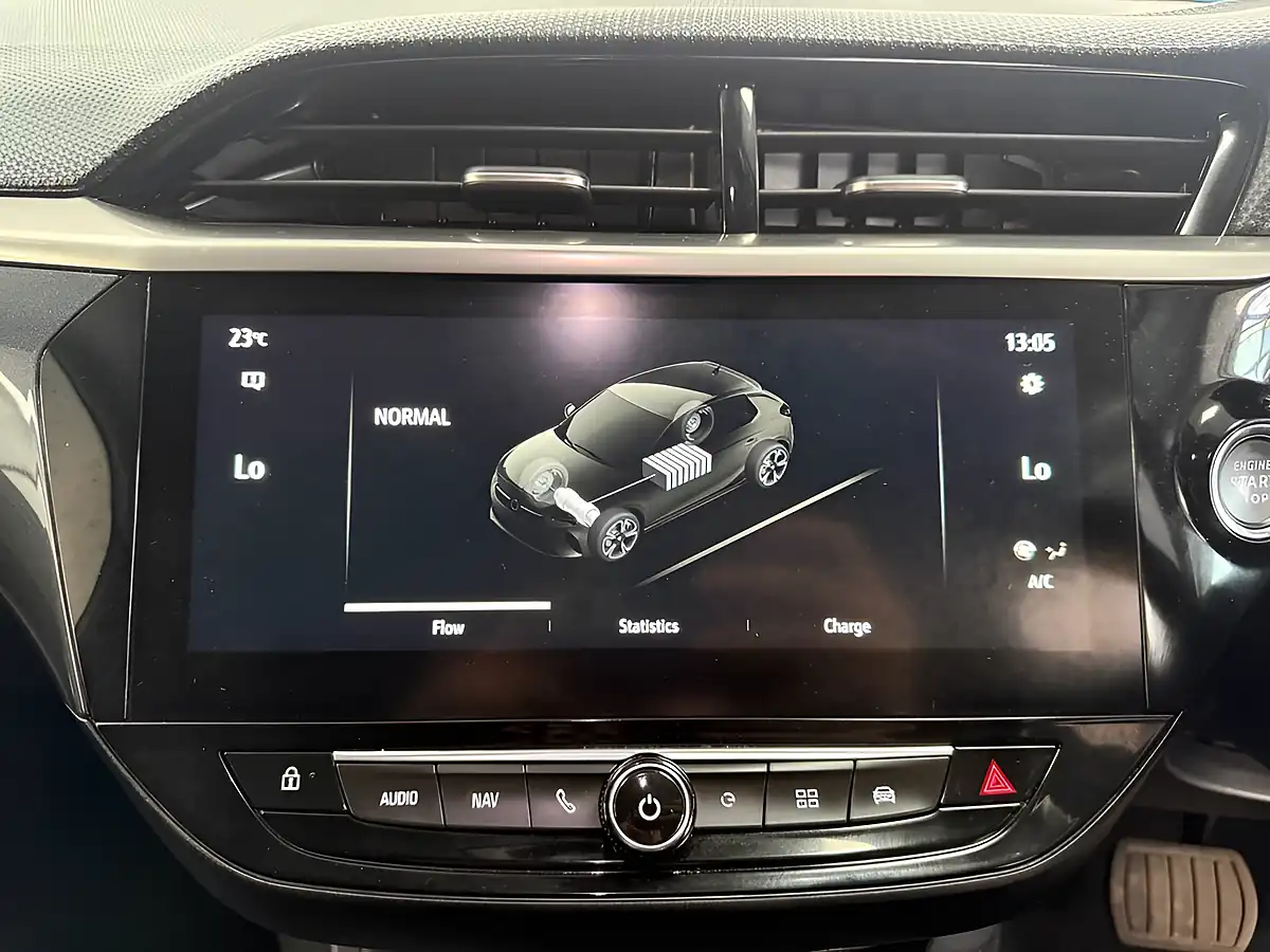 Used 2022 Vauxhall Corsa Electric Elite Premium White - Interior and Exterior details 17