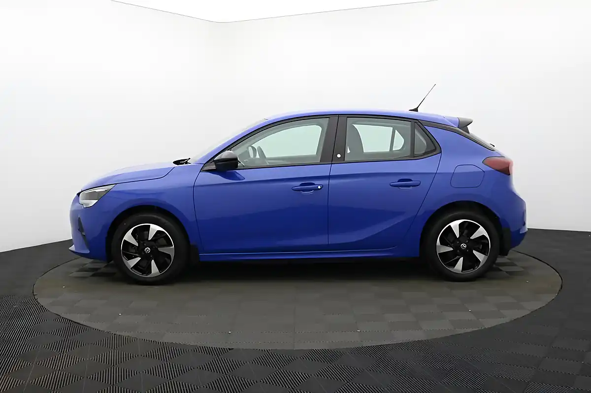 Used 2022 Vauxhall Corsa Electric Se Premium Voltaic Blue - Interior and Exterior details 7