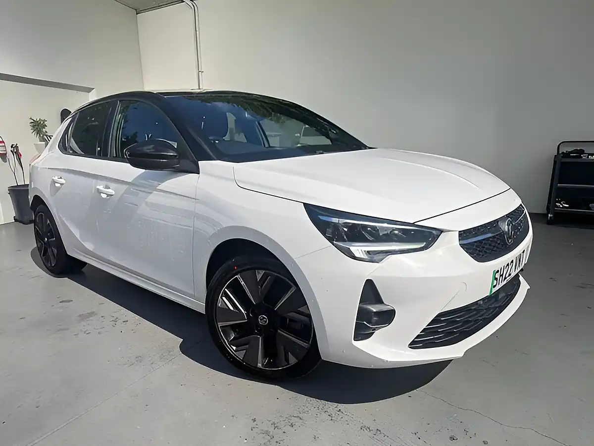 Used 2022 Vauxhall Corsa Electric Sri Premium White - Interior and Exterior details 2