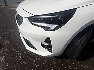 Used 2022 Vauxhall Corsa Electric Sri Premium White - Interior and Exterior details 9