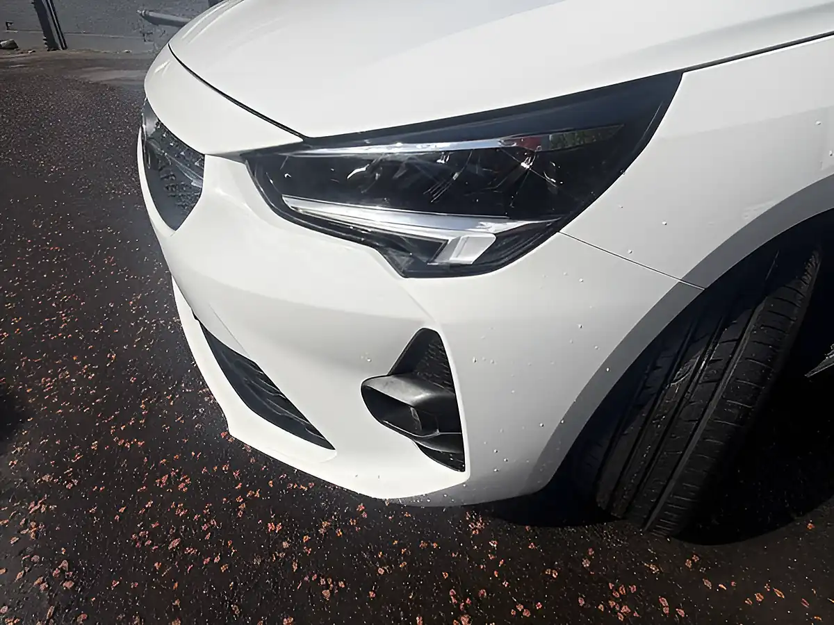 Used 2022 Vauxhall Corsa Electric Sri Premium White - Interior and Exterior details 9