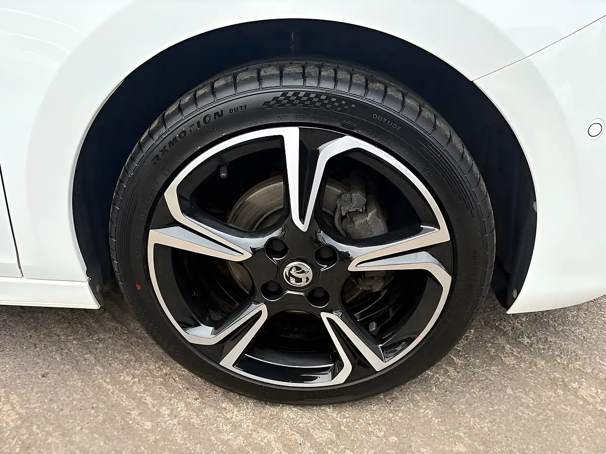 Used 2022 Vauxhall Corsa Elite Edition Jade White - Interior and Exterior details 7