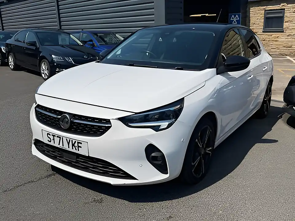 Used 2022 Vauxhall Corsa Elite Edition White - Front View