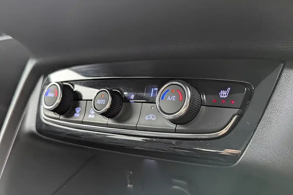 Used 2022 Vauxhall Corsa Elite Edition White - Interior and Exterior details 15