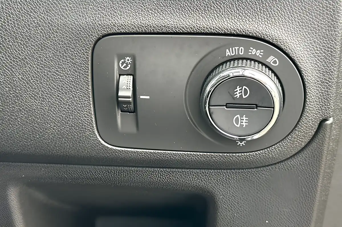 Used 2022 Vauxhall Crossland Elite Edition Grey - Interior and Exterior details 17