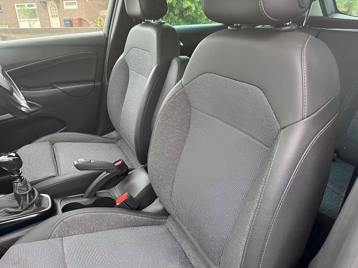 Used 2022 Vauxhall Crossland Elite Grey - Interior and Exterior details 10