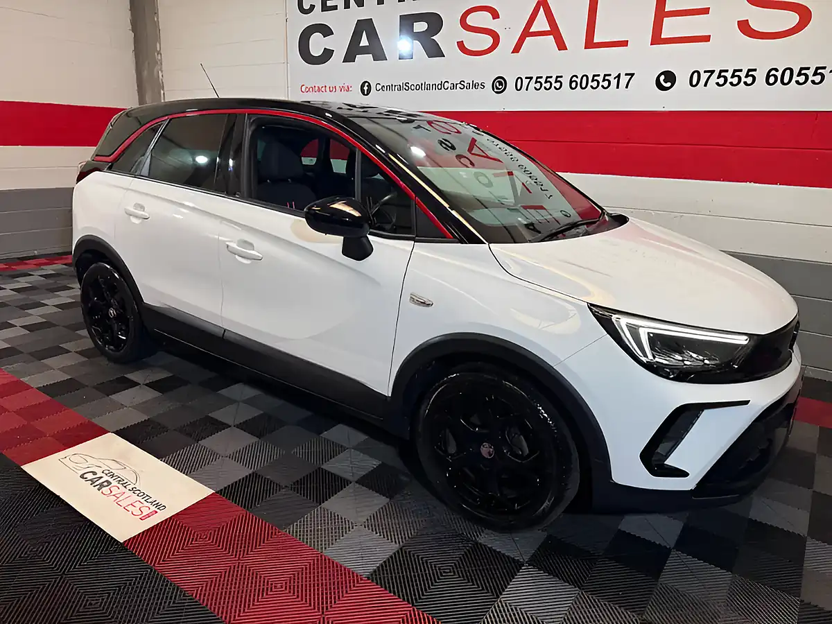 Used 2022 Vauxhall Crossland Gs Line White - Front View