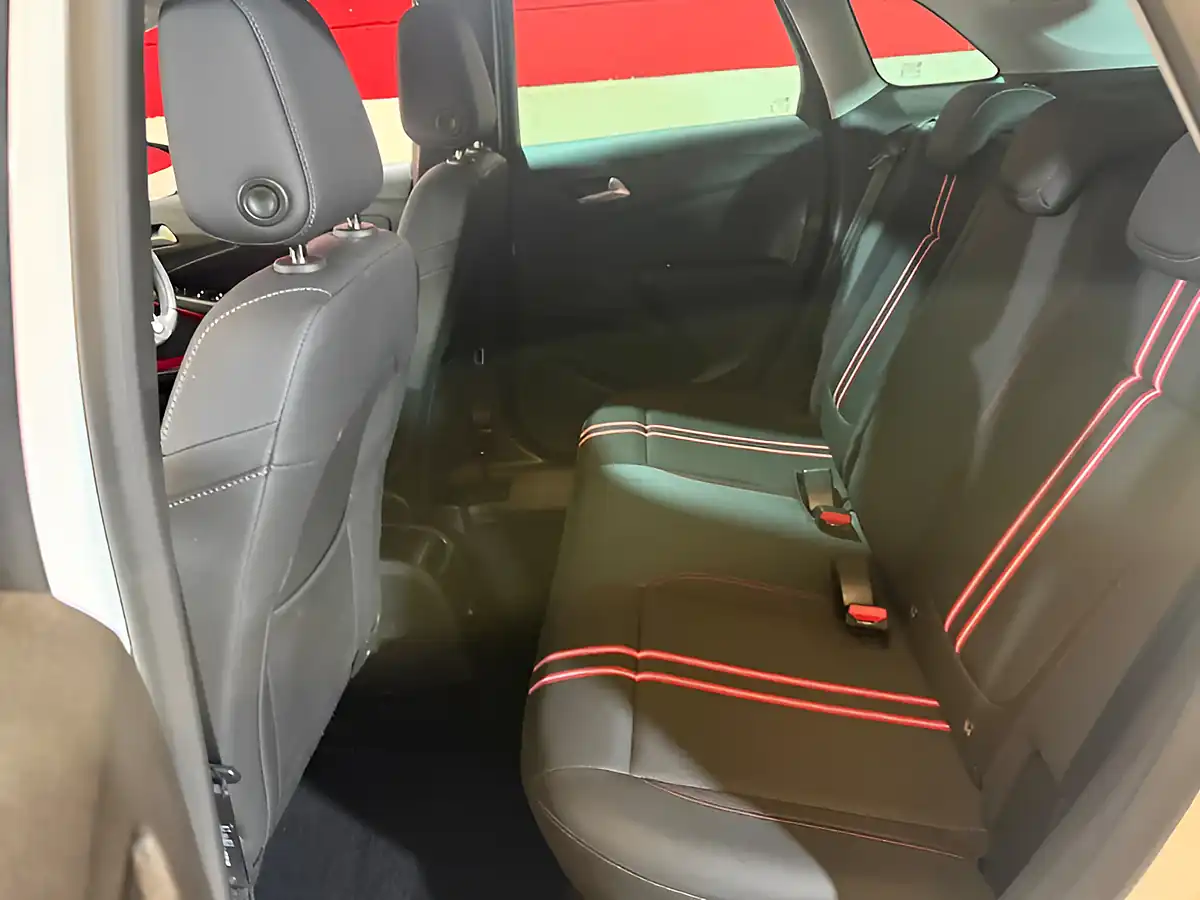 Used 2022 Vauxhall Crossland Gs Line White - Interior and Exterior details 12