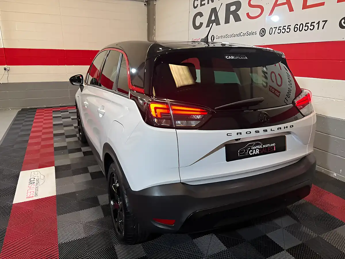 Used 2022 Vauxhall Crossland Gs Line White - Interior and Exterior details 4