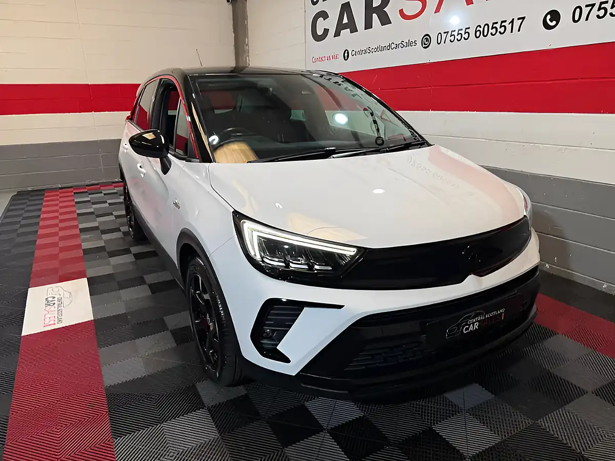 Used 2022 Vauxhall Crossland Gs Line White - Interior and Exterior details 5
