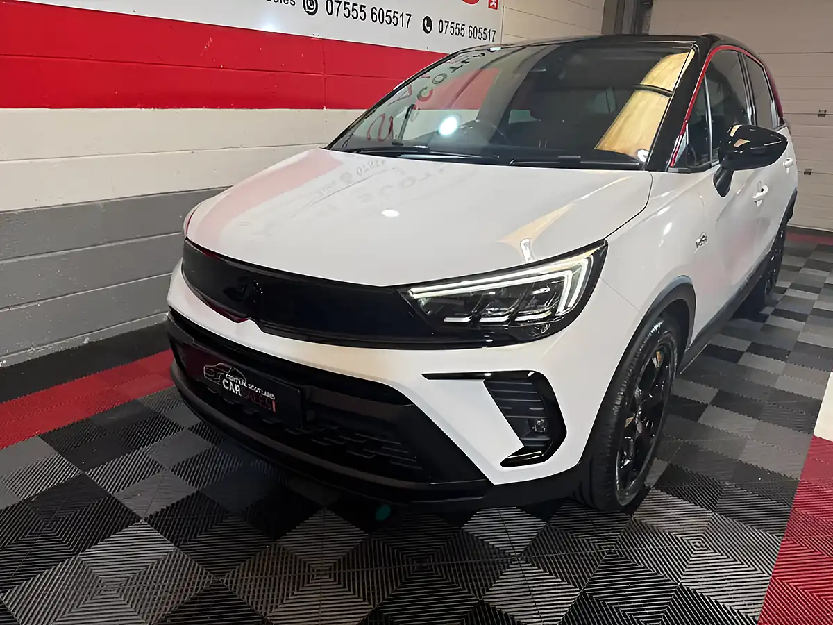 Used 2022 Vauxhall Crossland Gs Line White - Interior and Exterior details 7