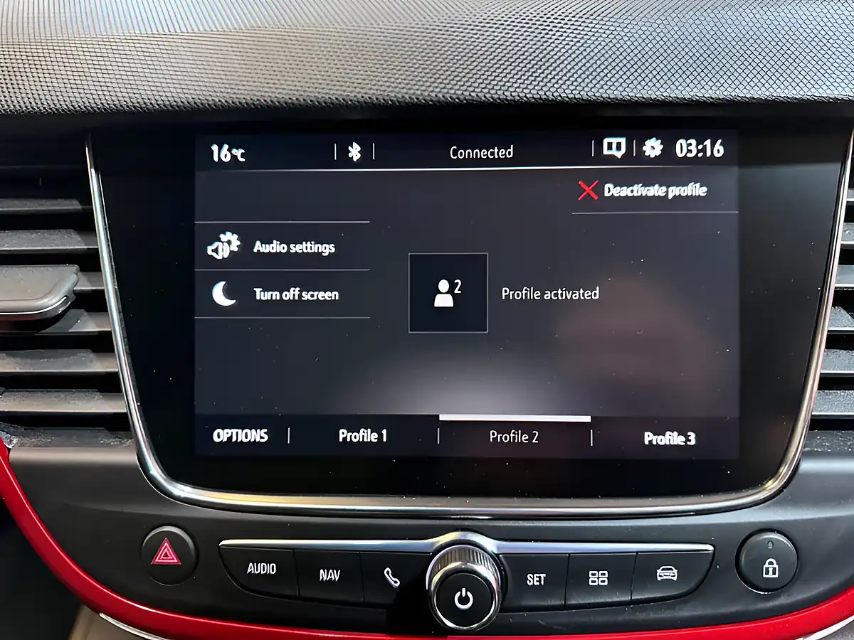 Used 2022 Vauxhall Crossland Gs Line White - Interior and Exterior details 16