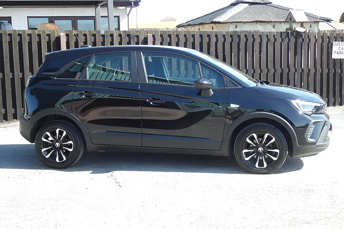 Used 2022 Vauxhall Crossland Se Edition Black - Interior and Exterior details 2
