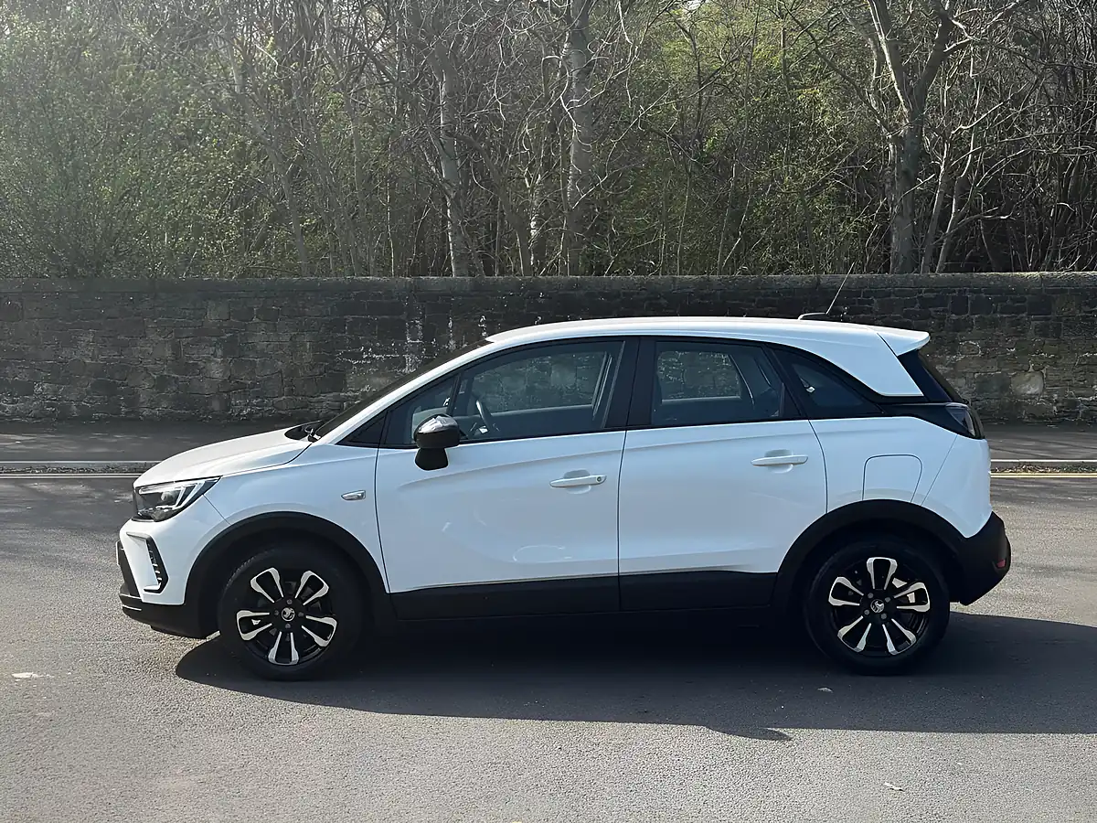Used 2022 Vauxhall Crossland Se Edition White - Interior and Exterior details 13