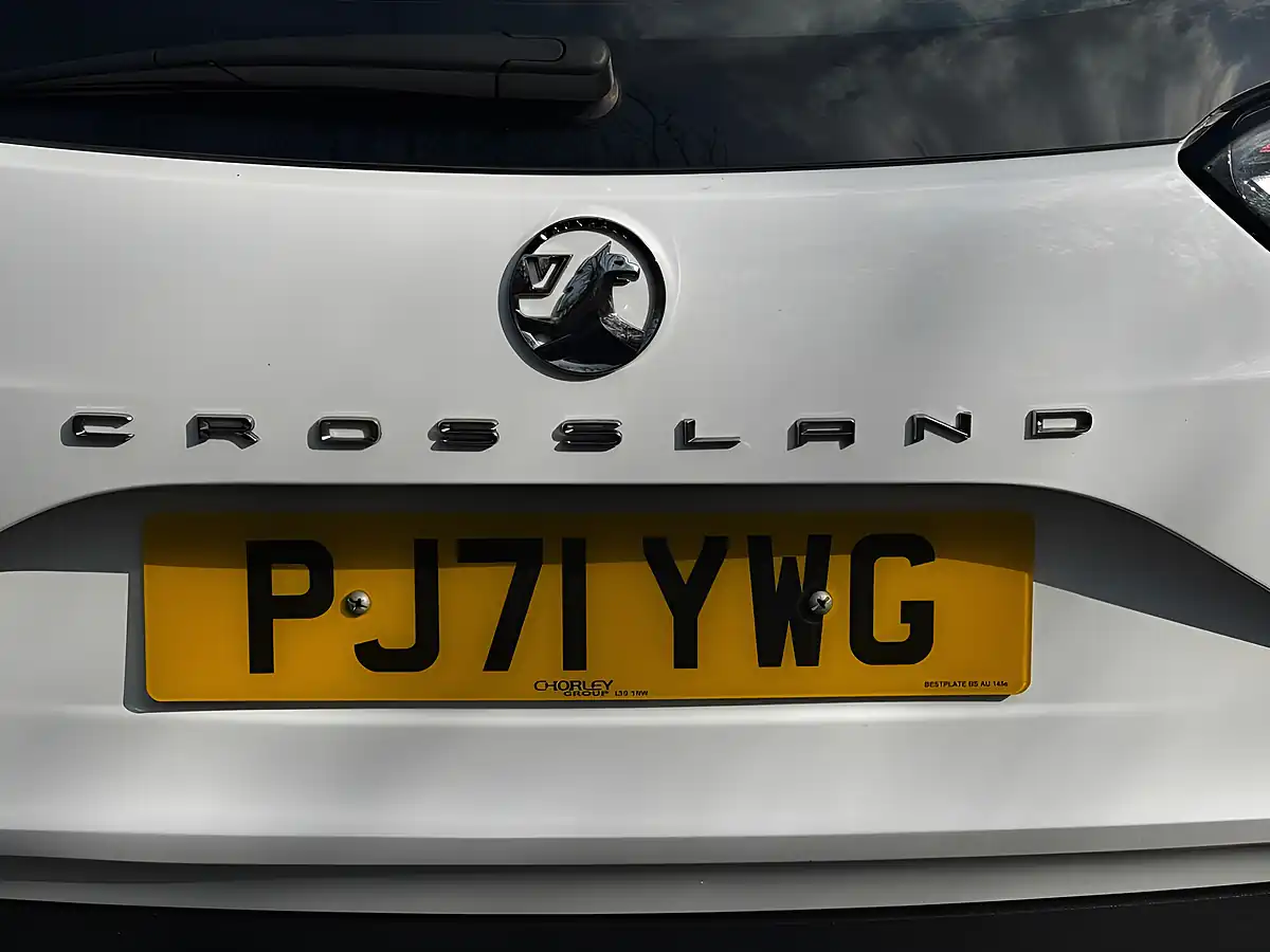 Used 2022 Vauxhall Crossland Se Edition White - Interior and Exterior details 17