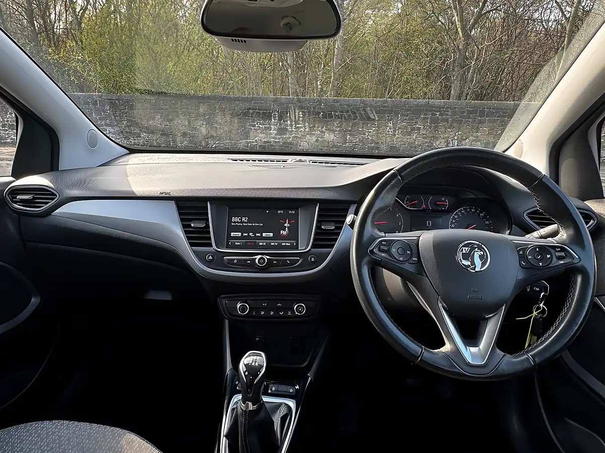Used 2022 Vauxhall Crossland Se Edition White - Interior and Exterior details 2