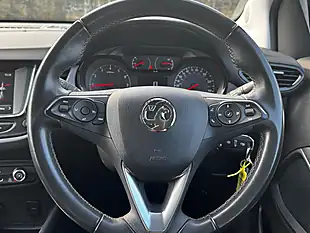 Used 2022 Vauxhall Crossland Se Edition White - Interior and Exterior details 4