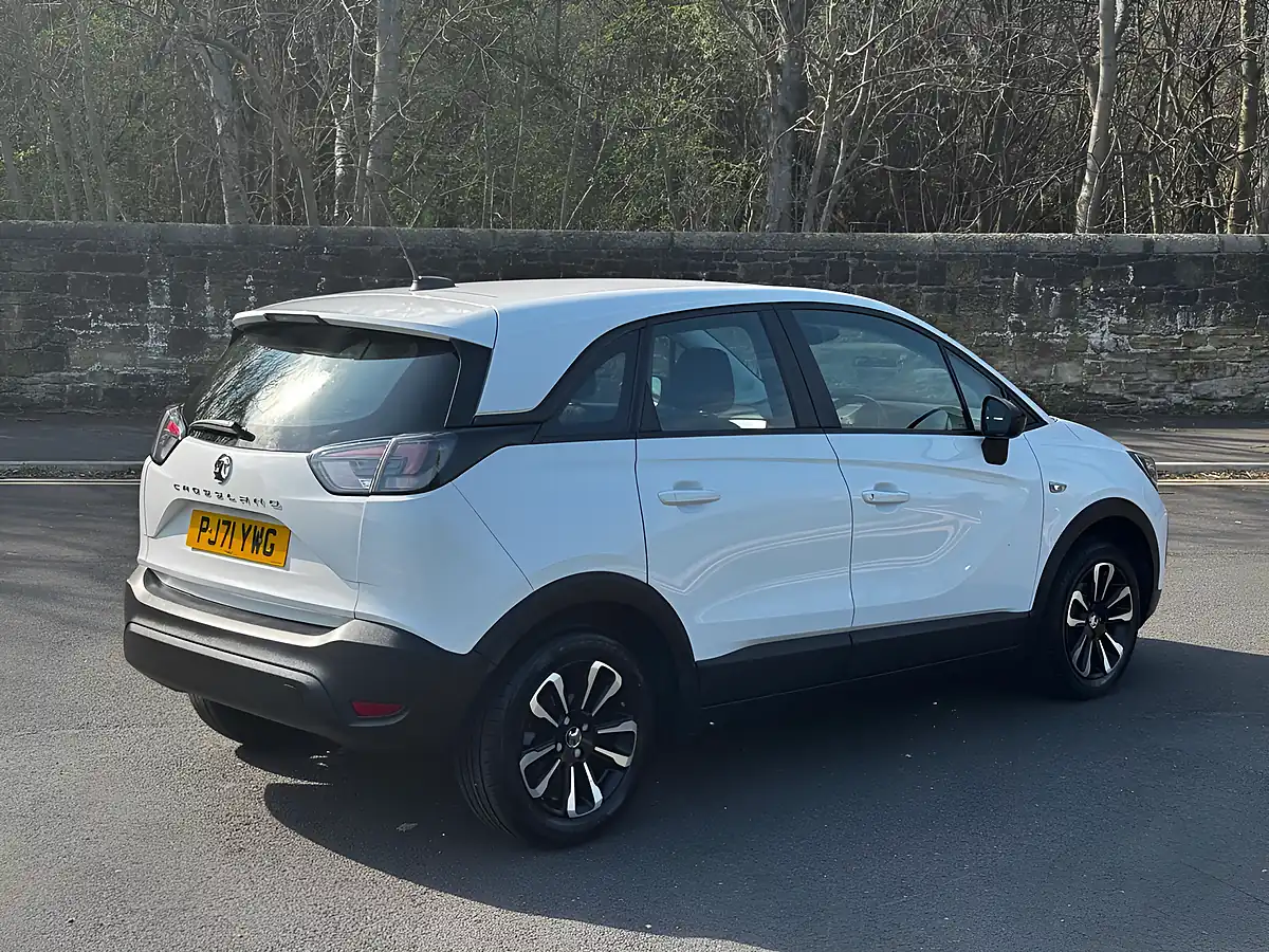 Used 2022 Vauxhall Crossland Se Edition White - Interior and Exterior details 5