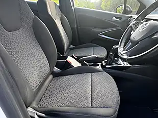 Used 2022 Vauxhall Crossland Se Edition White - Interior and Exterior details 6