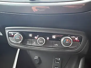 Used 2022 Vauxhall Crossland Ultimate Blue - Interior and Exterior details 16