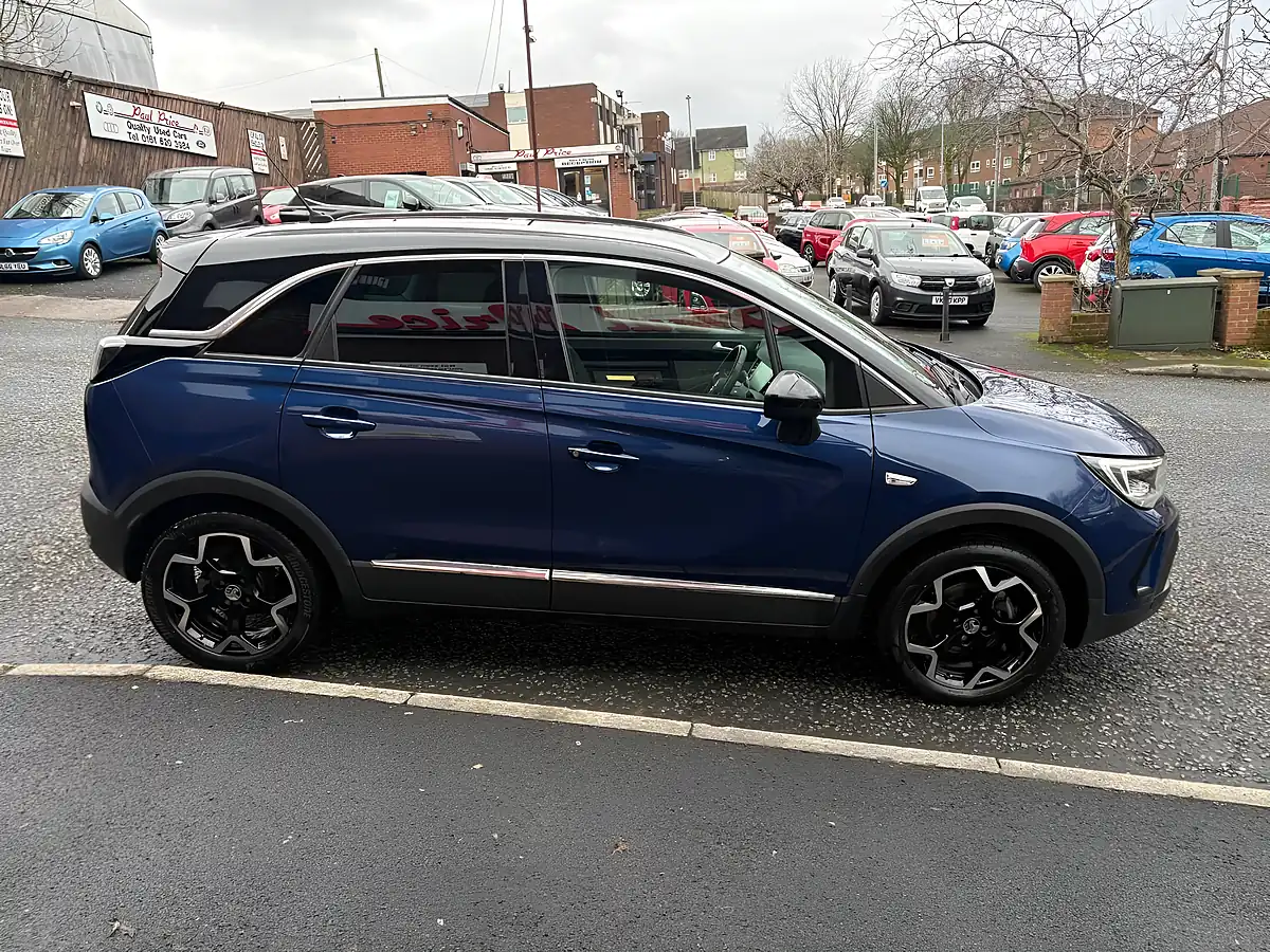 Used 2022 Vauxhall Crossland Ultimate Blue - Interior and Exterior details 2