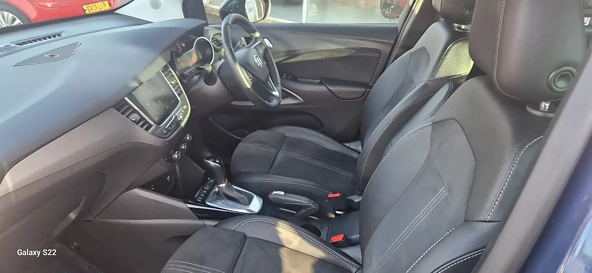 Used 2022 Vauxhall Crossland Ultimate Blue - Interior and Exterior details 16