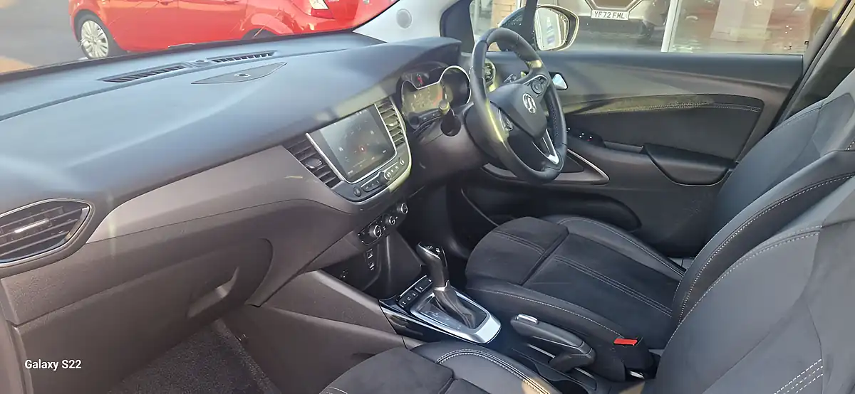 Used 2022 Vauxhall Crossland Ultimate Blue - Interior and Exterior details 17