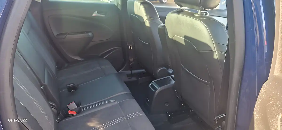 Used 2022 Vauxhall Crossland Ultimate Blue - Interior and Exterior details 18