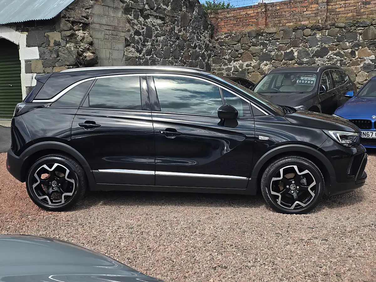 Used 2022 Vauxhall Crossland Ultimate Diamond Black Metallic - Interior and Exterior details 19