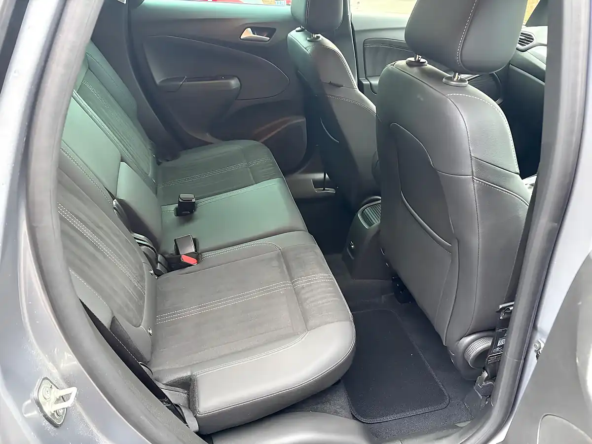 Used 2022 Vauxhall Crossland Ultimate Grey - Interior and Exterior details 11