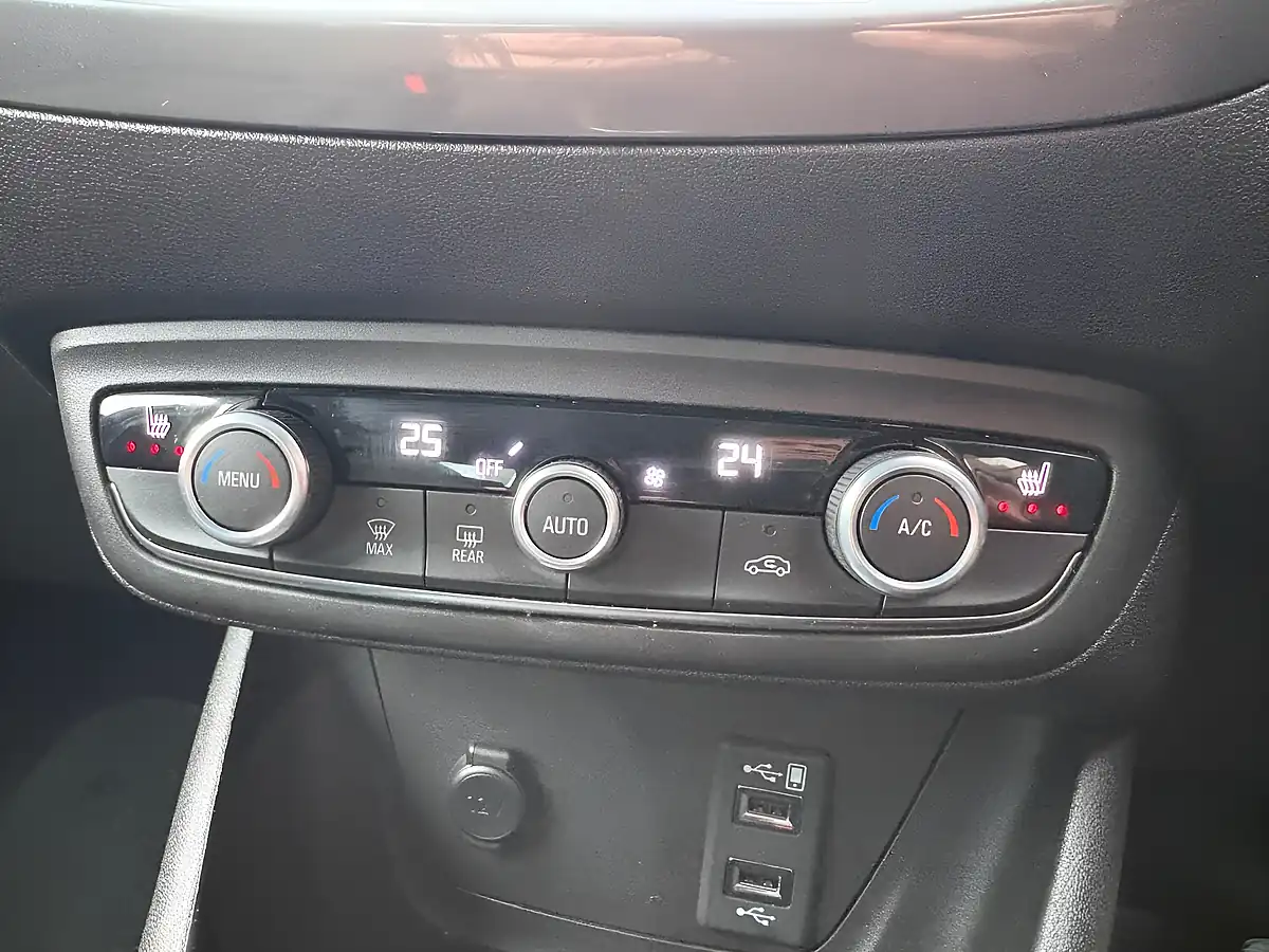 Used 2022 Vauxhall Crossland Ultimate Grey - Interior and Exterior details 17