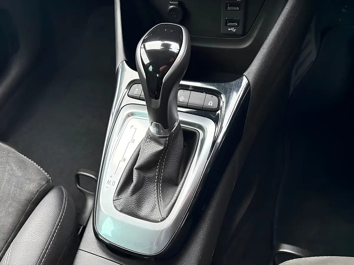 Used 2022 Vauxhall Crossland Ultimate Grey - Interior and Exterior details 19