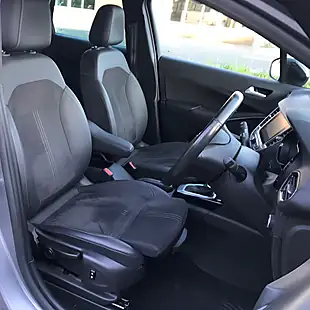 Used 2022 Vauxhall Crossland Ultimate Quartz Grey - Interior and Exterior details 11