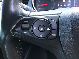 Used 2022 Vauxhall Crossland Ultimate Quartz Grey - Interior and Exterior details 13